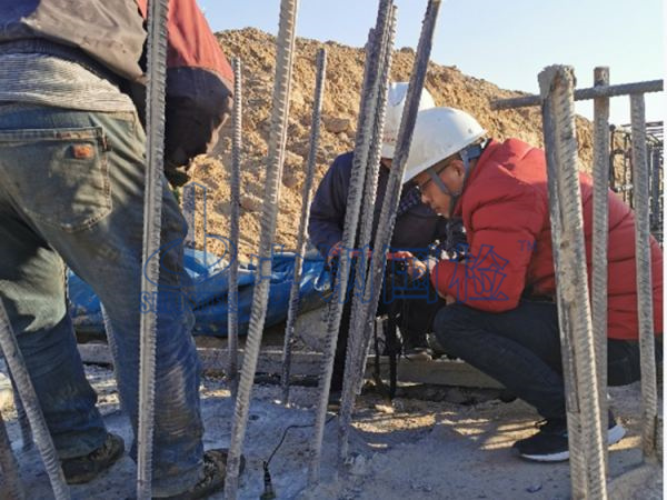 植筋拉拔試驗(yàn)現(xiàn)場(chǎng)檢測(cè)